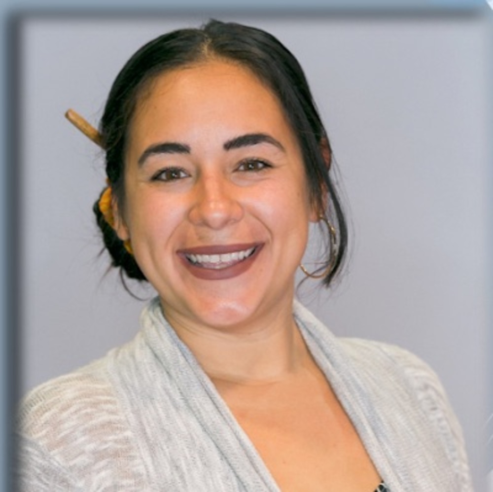 Meet your Posher, Keahialaka l.
